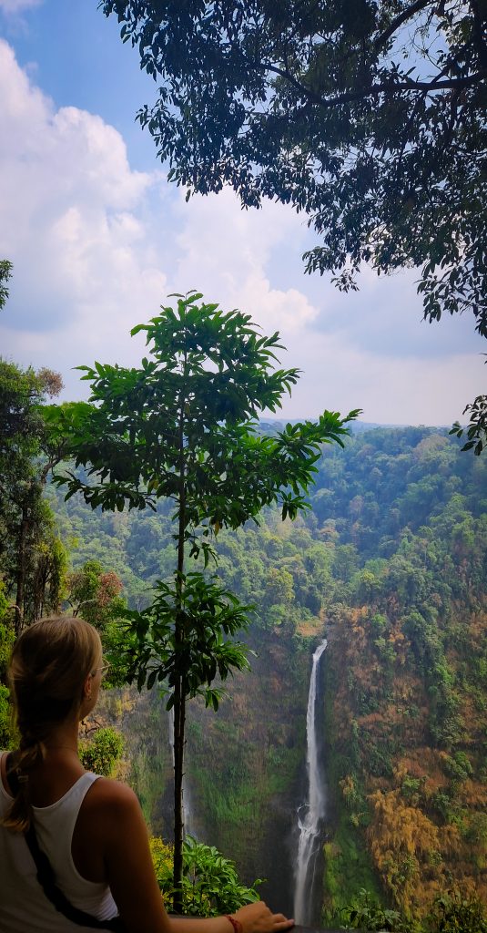Tad Fane Wasserfall Laos Podcast