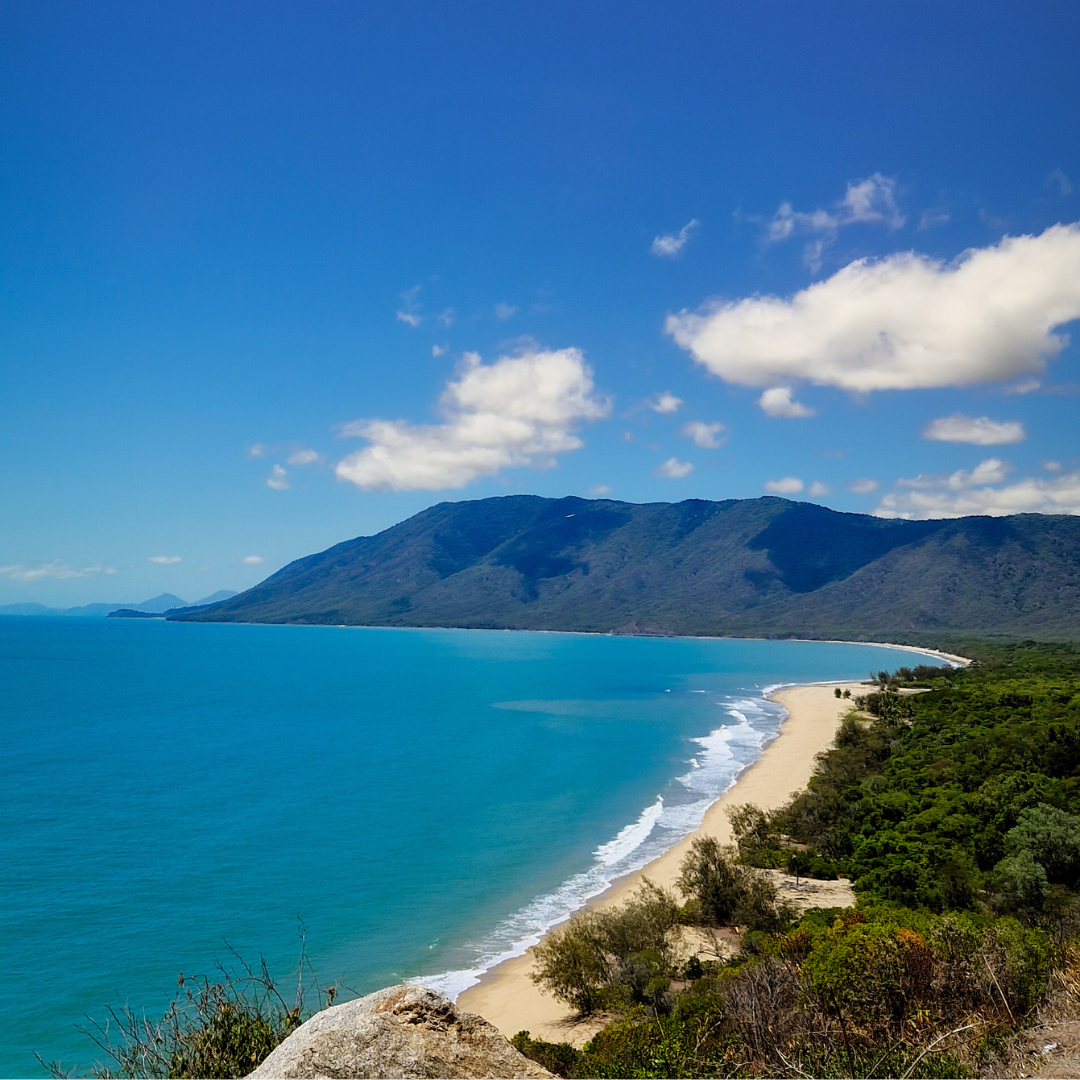 Ausblick von der Küstenstraße von Port Douglas nach Carins, Queensland, Australien