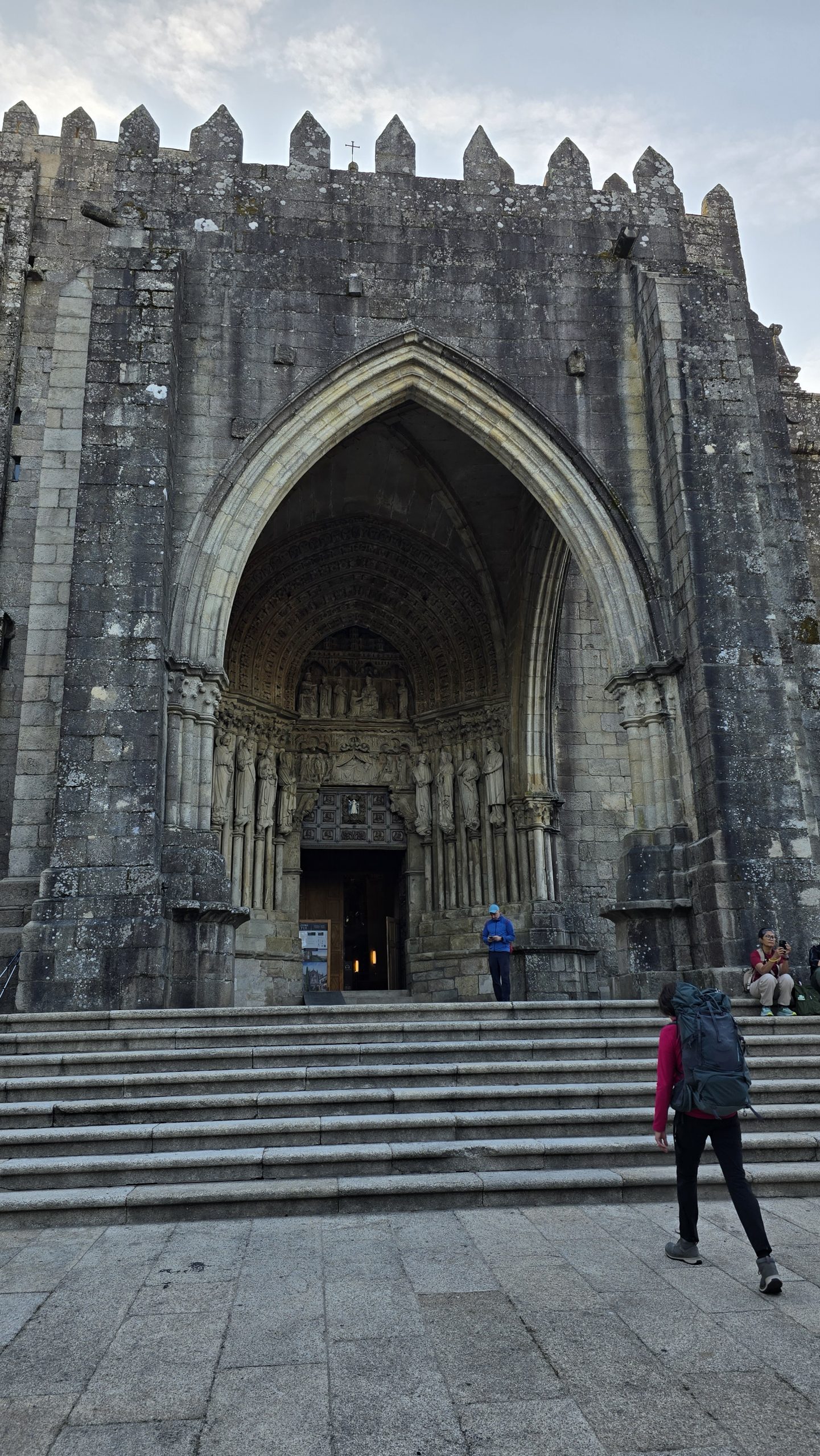 Außenansicht Kathedrale von Tui.