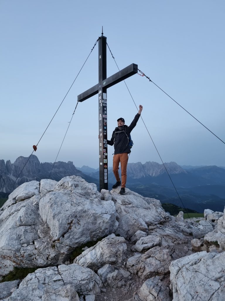 Das Gipfelkreuz des Petz