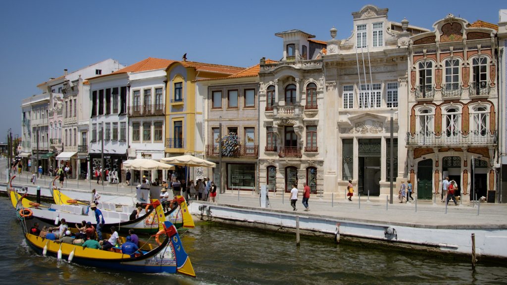 Der Moliceiros Pier in Avairo 