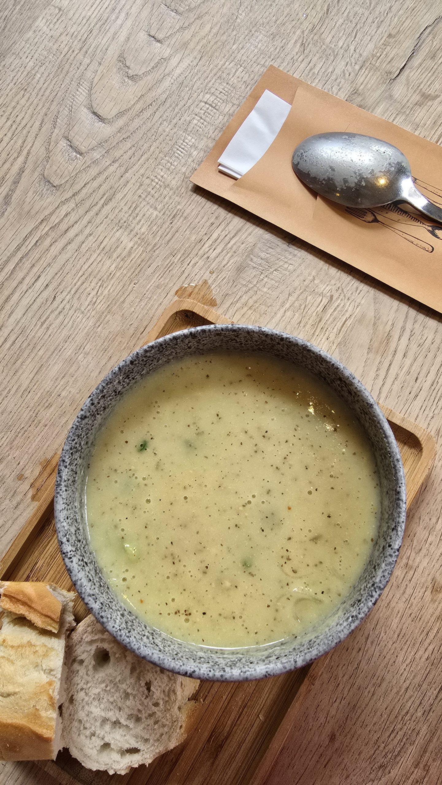 traditionelle Ameländer Senfsuppe